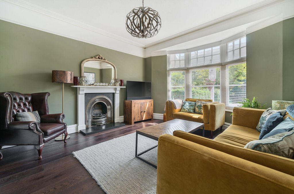 Property photo 3 of 21 1288253-7-6824B35...