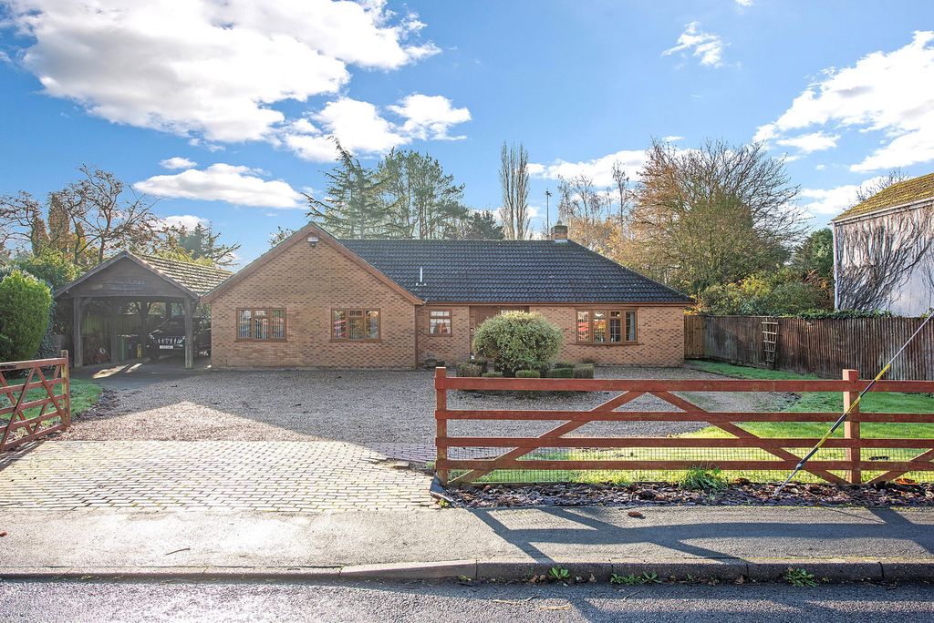 Property photo 1 of 34