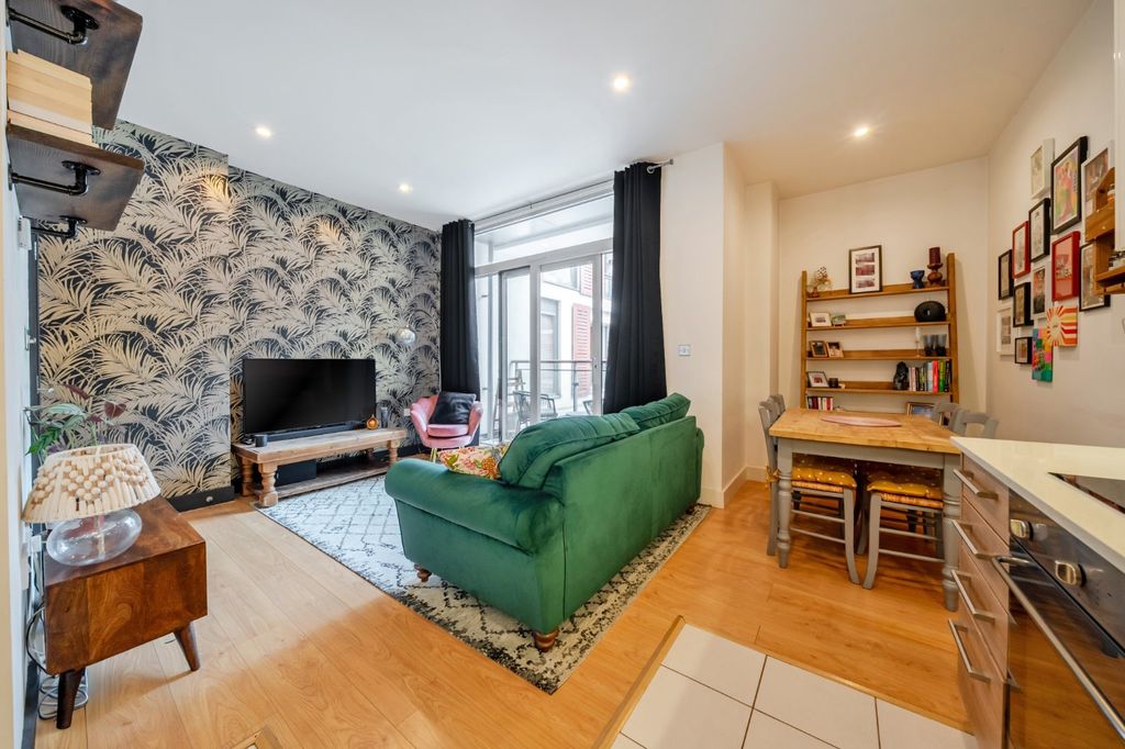 Property photo 2 of 17 Picture No. 07