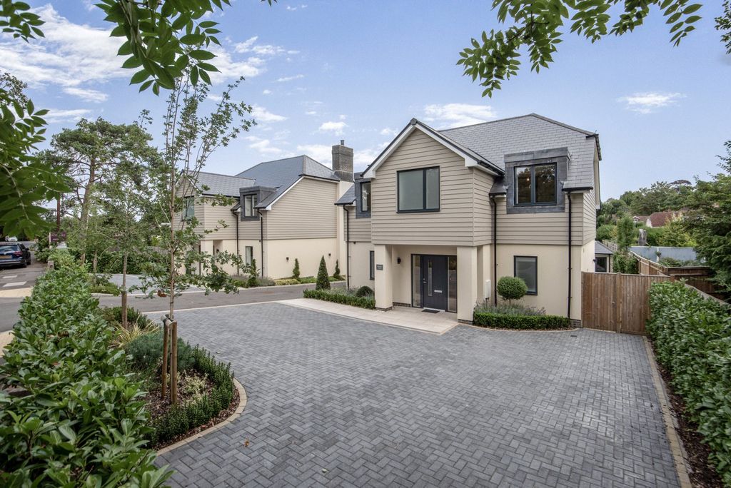 Property photo 3 of 14 Picture No. 01