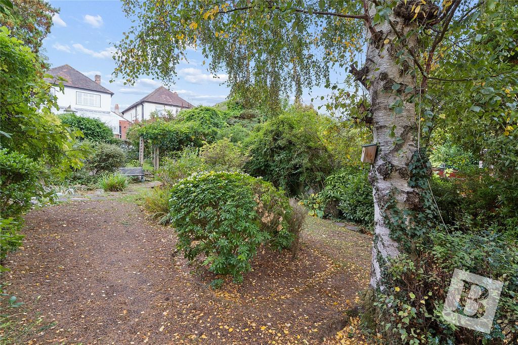 Property photo 3 of 23 Rear Garden