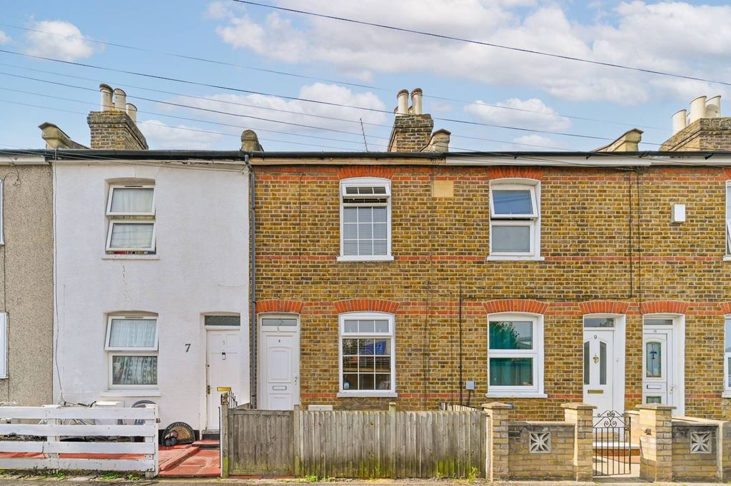 Property photo 2 of 10