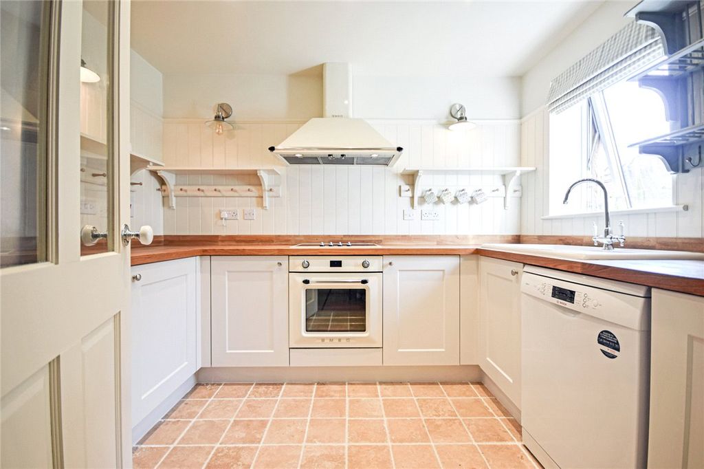 Property photo 2 of 10 Picture No. 21
