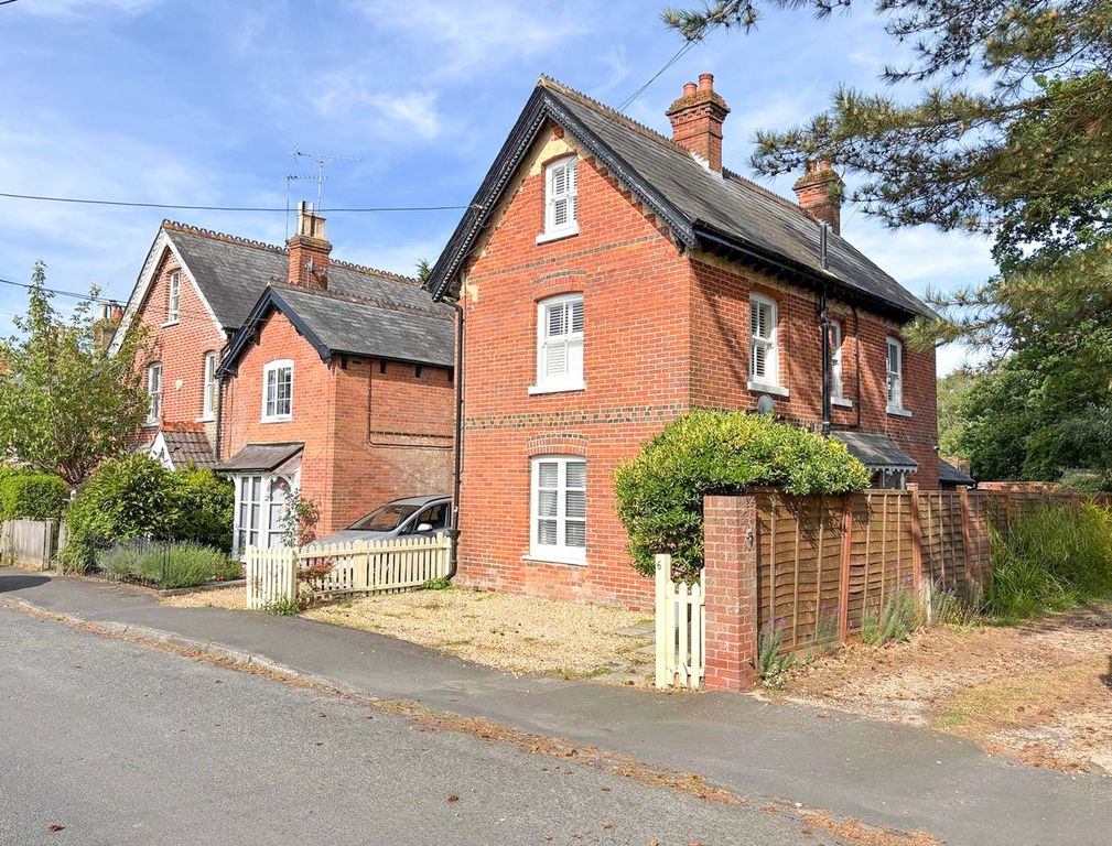Property photo 1 of 13
