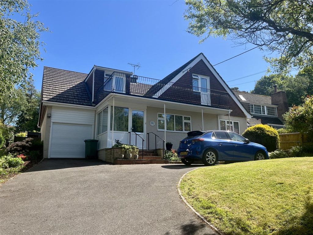 Property photo 1 of 30