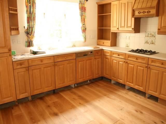 Property photo 3 of 16 Kitchen Breakfast Room.Jpg