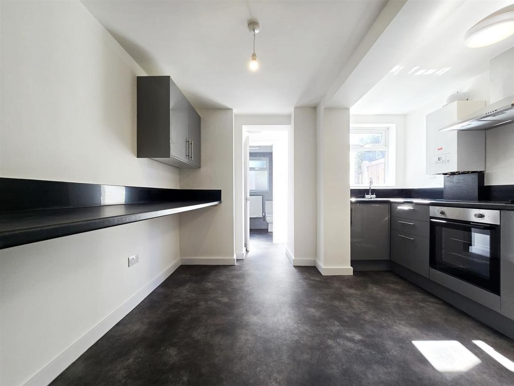 Property photo 1 of 12 0cd2Db25-8Aca-43d8-Acda-Ef8524d9Ff4F-1_All_203986.