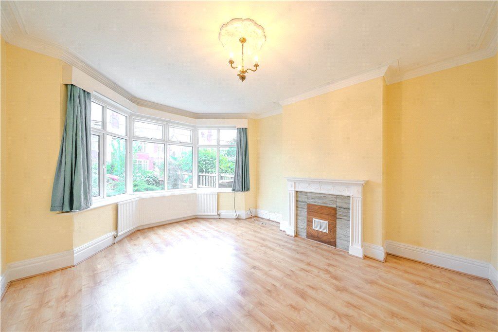 Property photo 2 of 17 Ground Floor