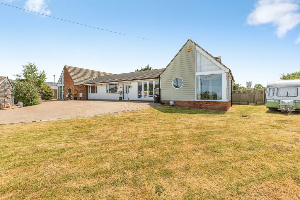 Property photo 1 of 20 Meadow_View_Bell_Farm_Lane-48