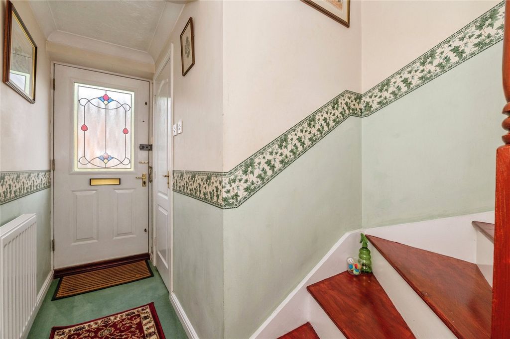 Property photo 2 of 20 Entrance Hallway