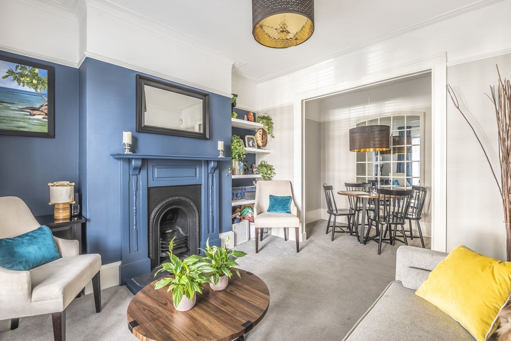 Property photo 2 of 13 636666 (2)