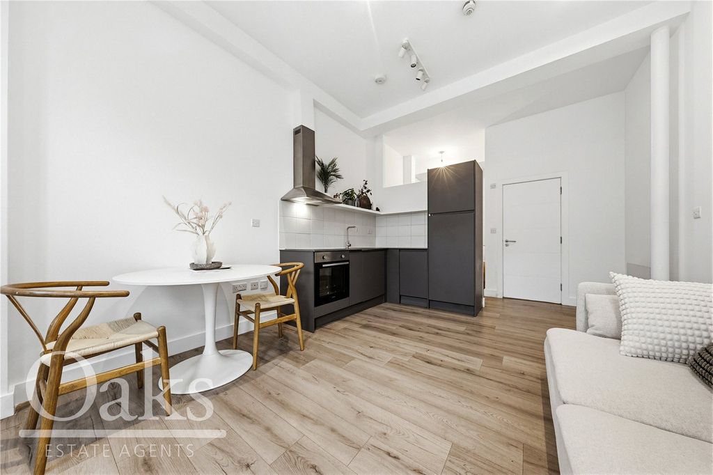 Property photo 2 of 10 Picture No. 14