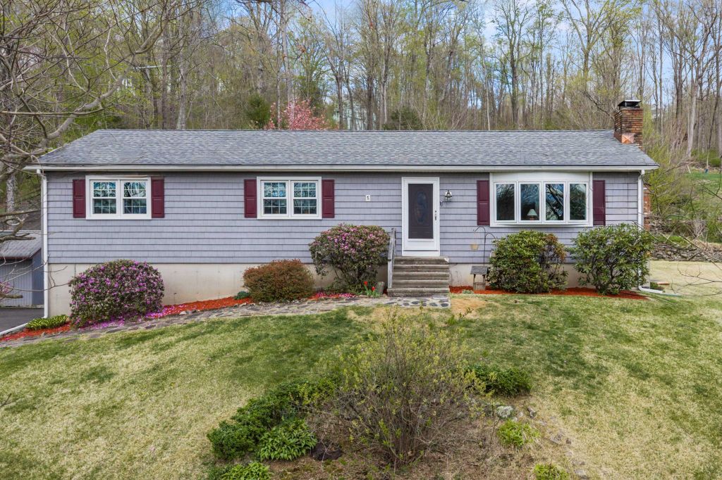 Property photo 1 of 31