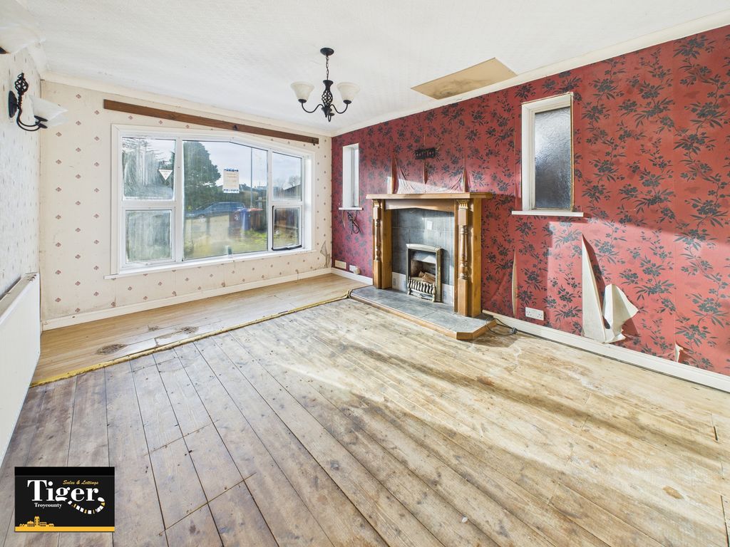 Property photo 2 of 9 Cam02176G0-Pr0767-Still001