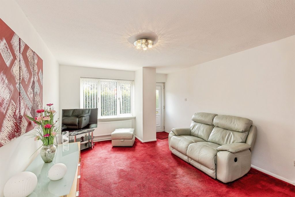 Property photo 2 of 16