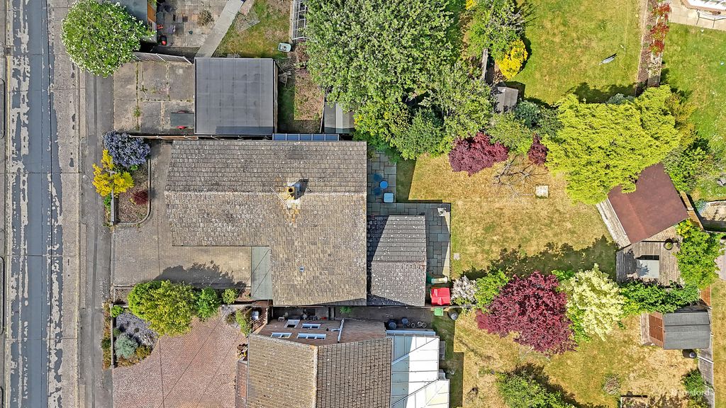 Property photo 2 of 20 Picture No. 23