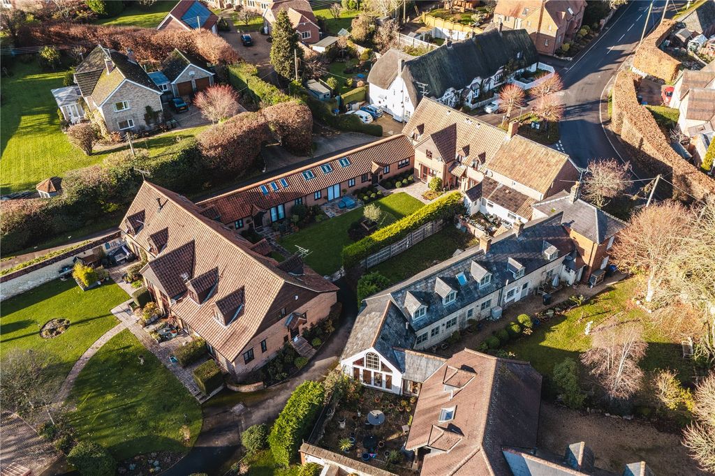 Property photo 2 of 18 Picture No. 07