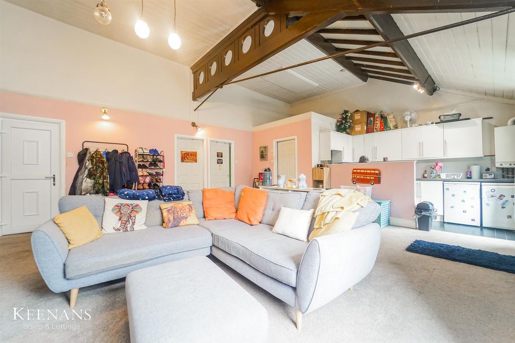 Property photo 1 of 14 Dsc02546-2.Jpg