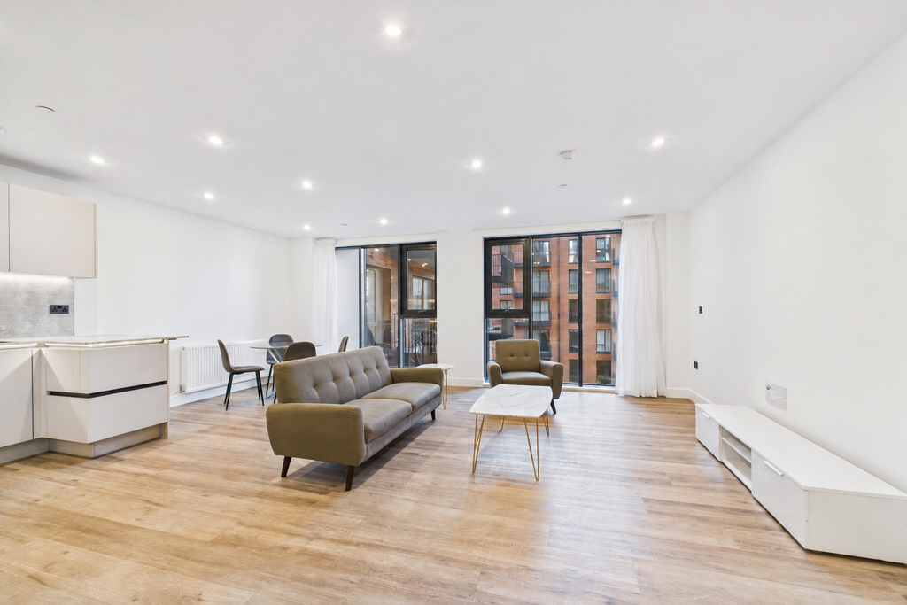 Property photo 1 of 22 64B0452B-Cef4-4Ea0-8Cb4-F5Da9c1E2853