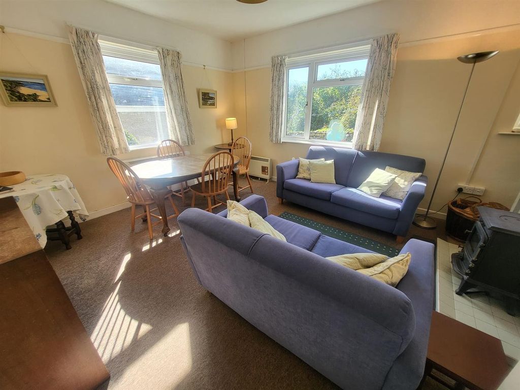 Property photo 2 of 17 14.Jpg