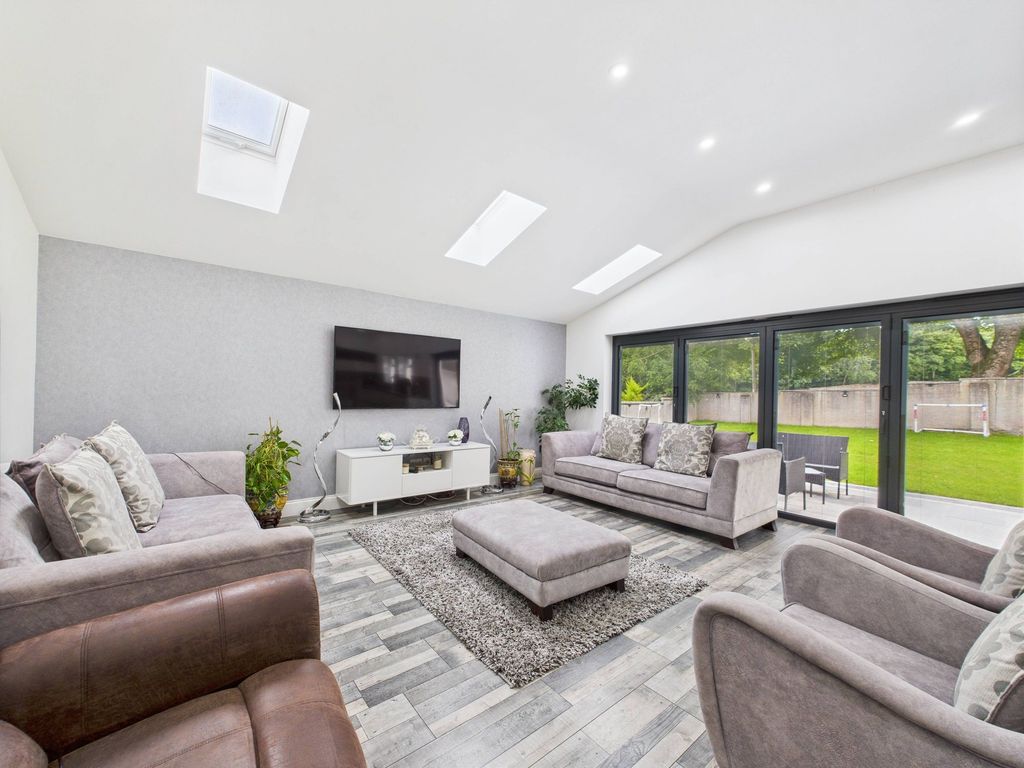 Property photo 2 of 29 Living Room