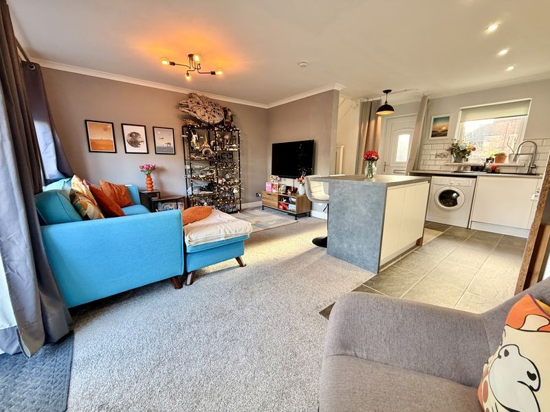 Property photo 3 of 19 Photo 5