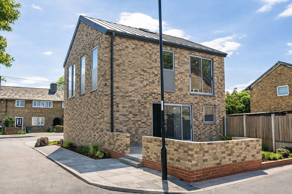 Property photo 2 of 2 5073593