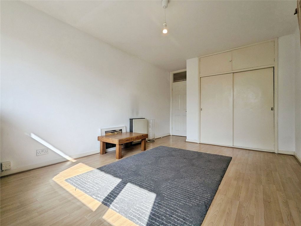 Property photo 3 of 16 Picture No. 03