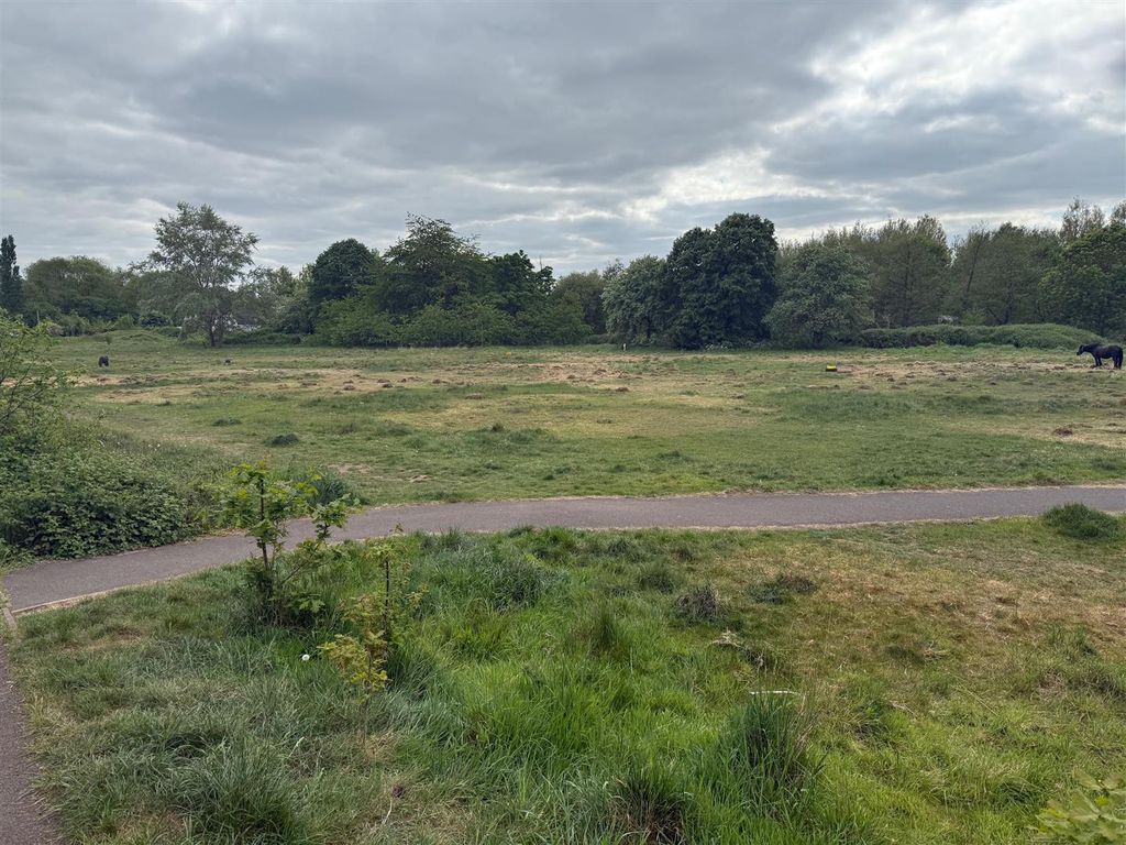 Property photo 1 of 7 Picture Land 1.Jpg