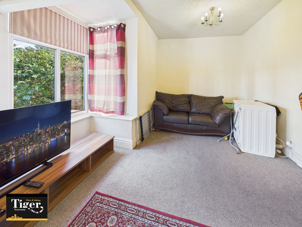 Property photo 3 of 6 Cam02176G0-Pr0719-Still002