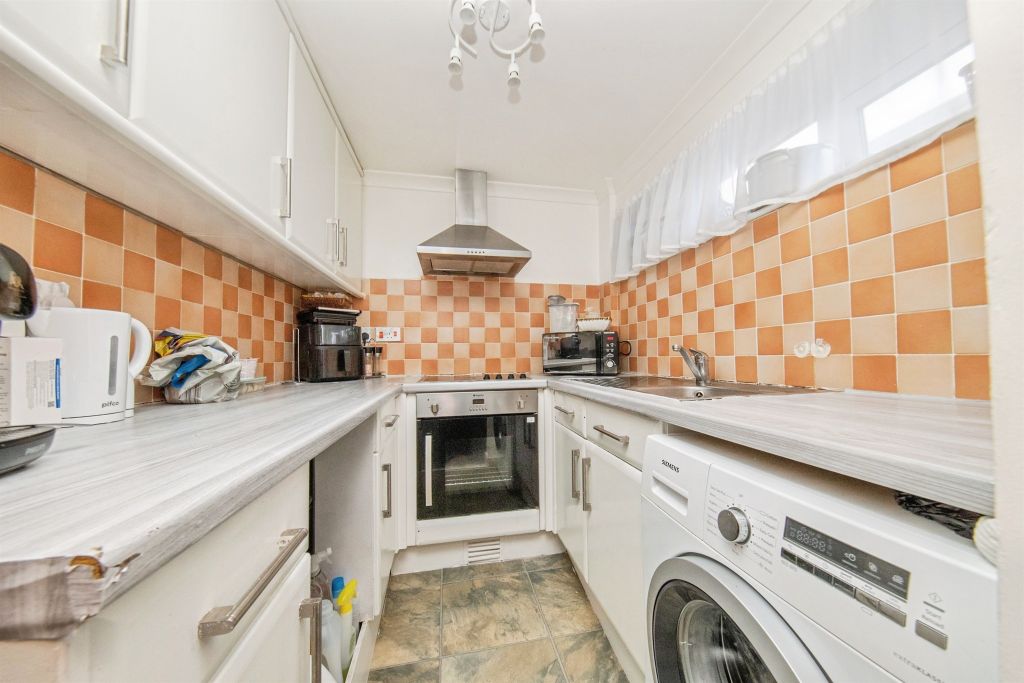 Property photo 2 of 5