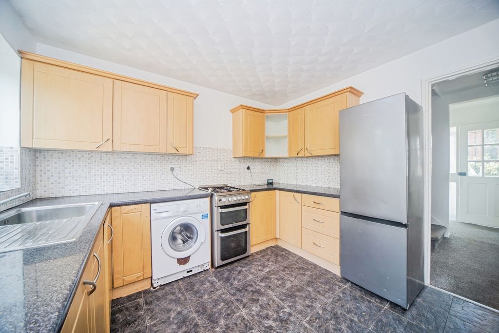 Property photo 3 of 15 Pbox-Img.Jpg