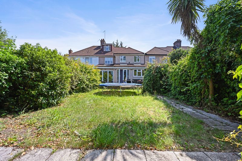 Property photo 3 of 29 Photo 4