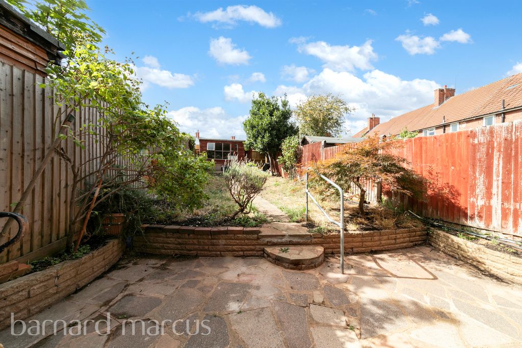 Property photo 2 of 8 Image