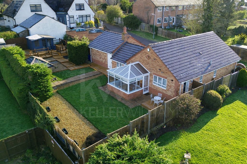 Property photo 2 of 20