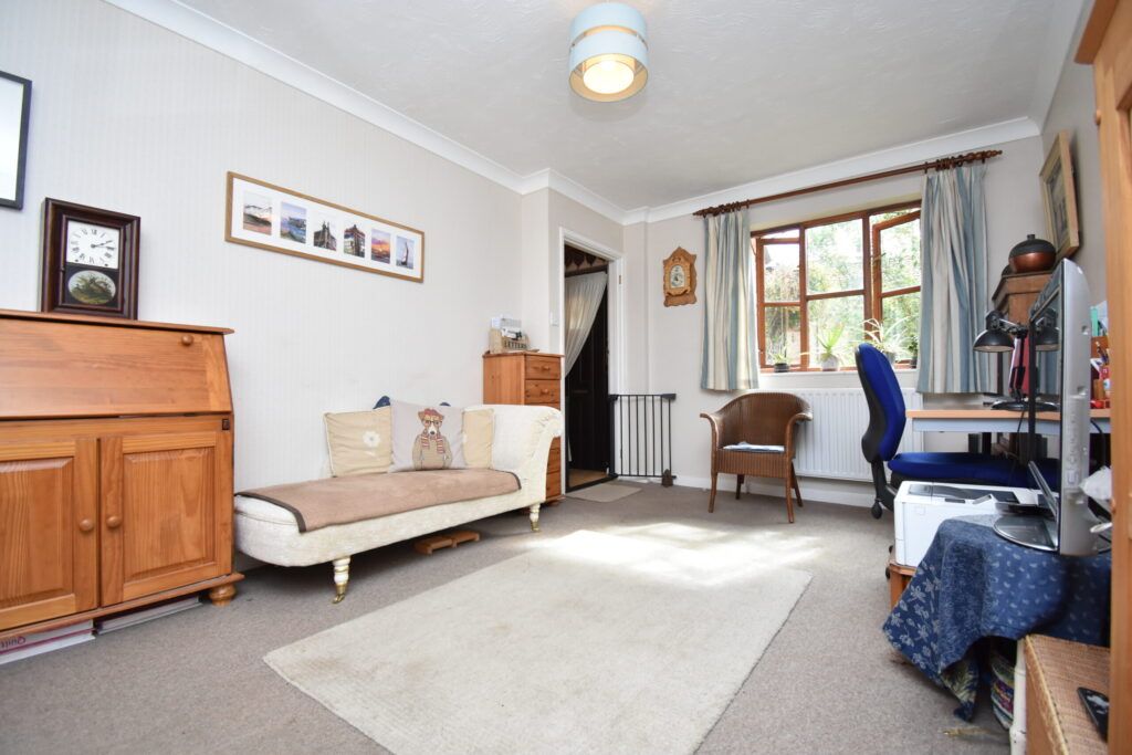 Property photo 2 of 23