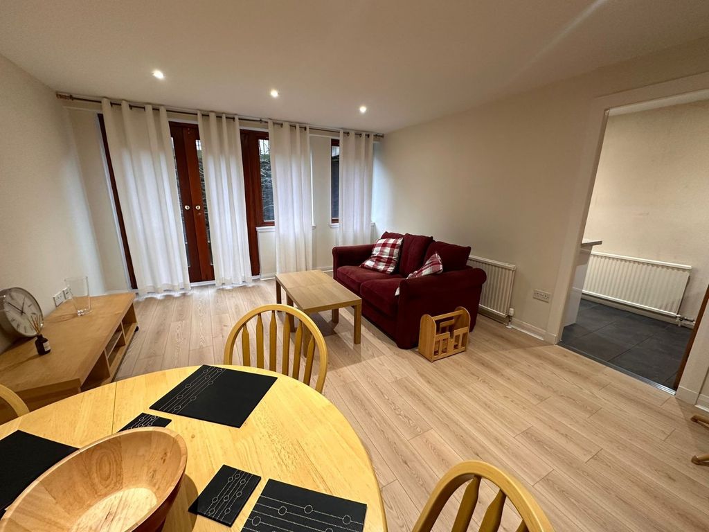 Property photo 3 of 14 Photo 3