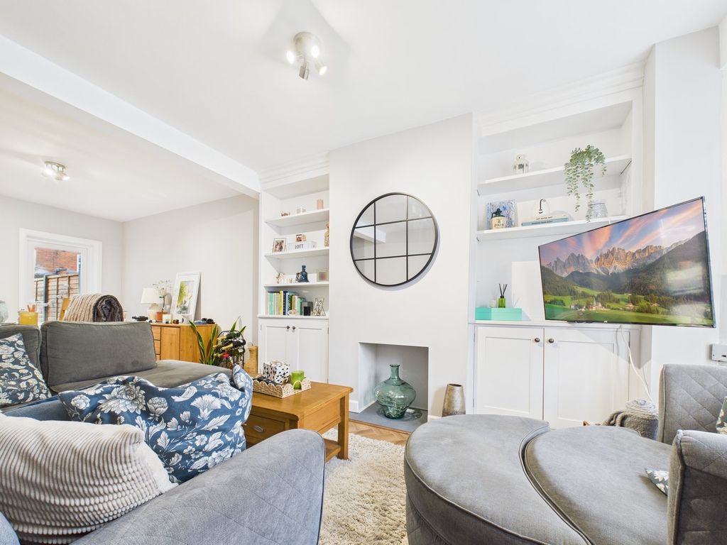 Property photo 2 of 16