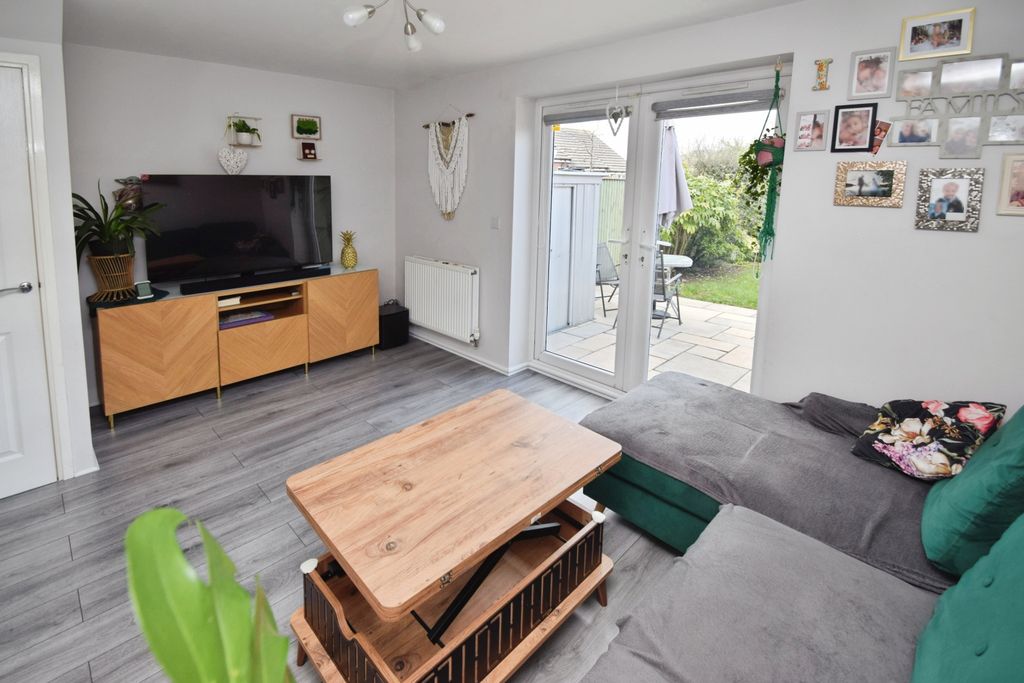 Property photo 2 of 12 02De1708-Lounge