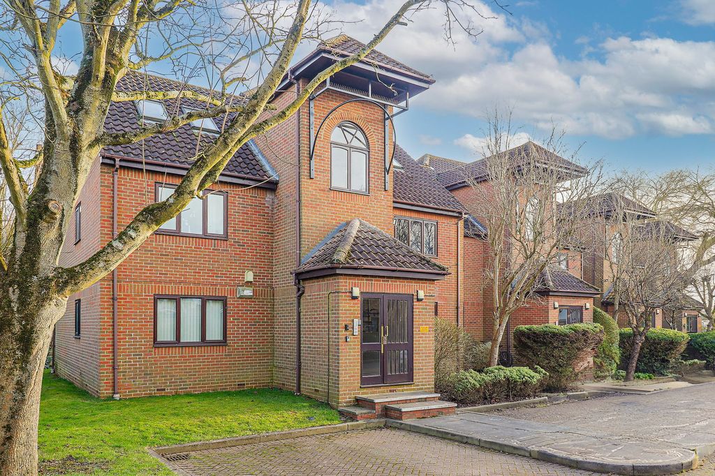 Property photo 1 of 10