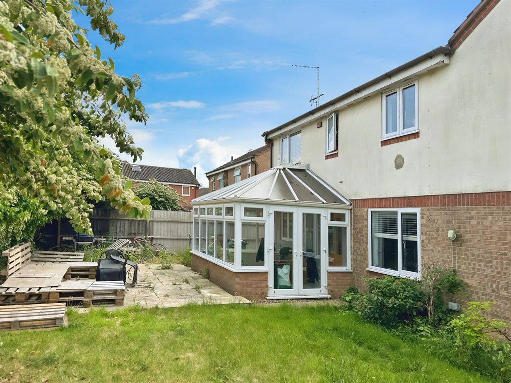 Property photo 2 of 15