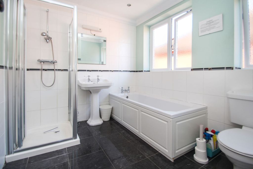 Property photo 2 of 12 Photo 14