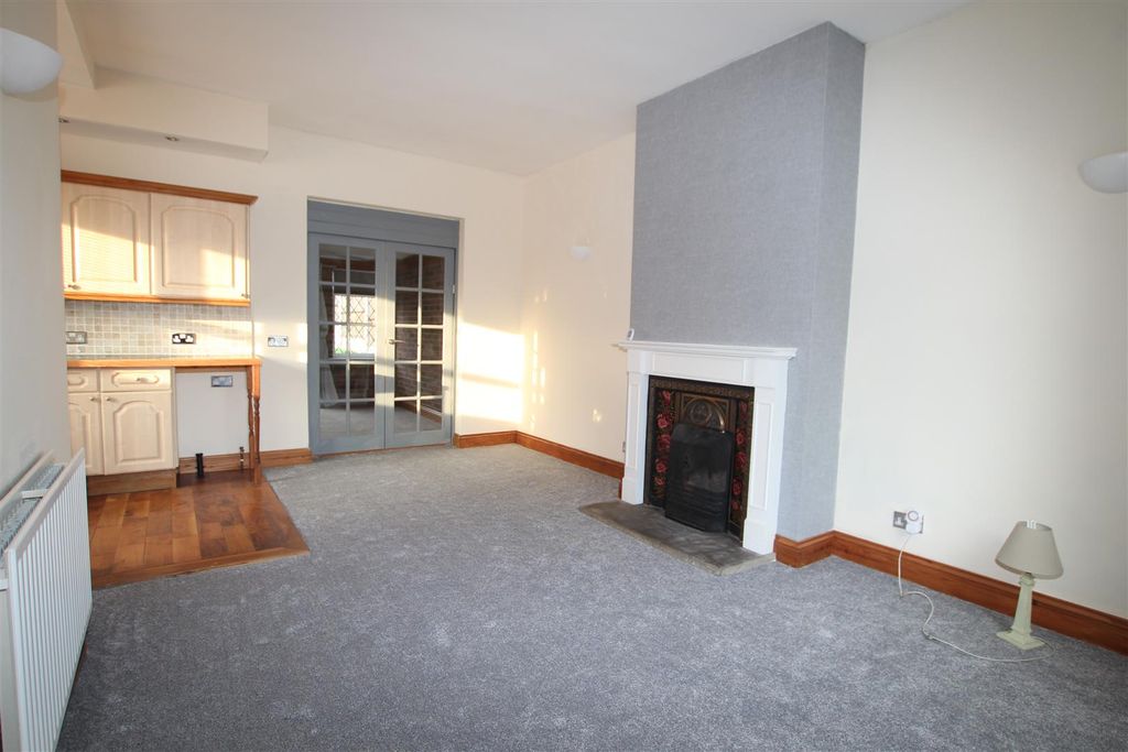 Property photo 3 of 16