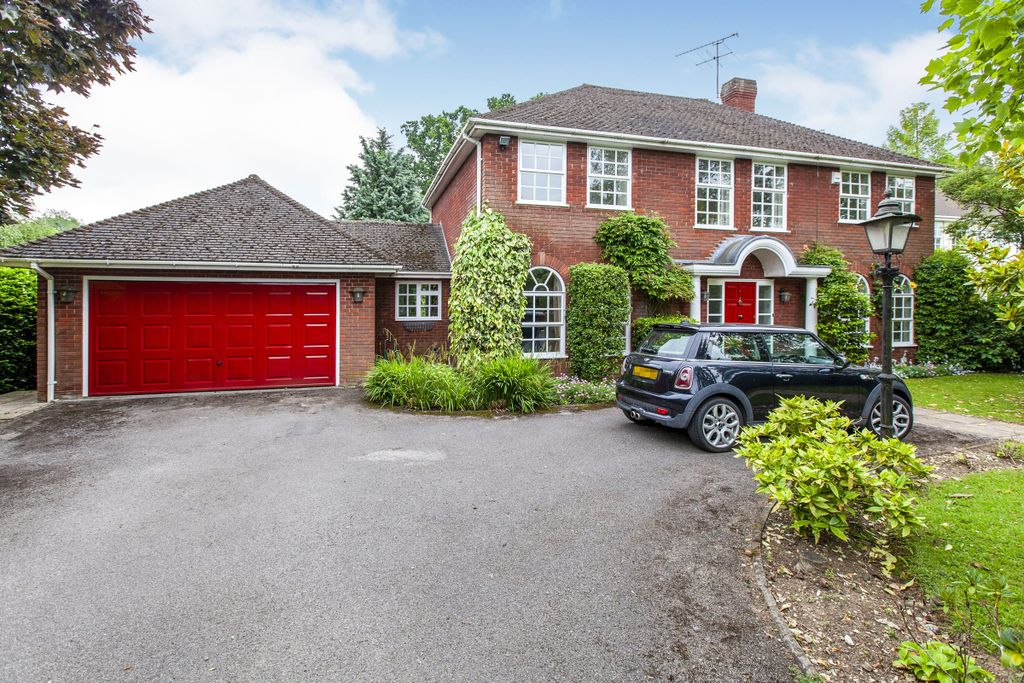 Property photo 1 of 12 0E1F6058-2c06-451E-9