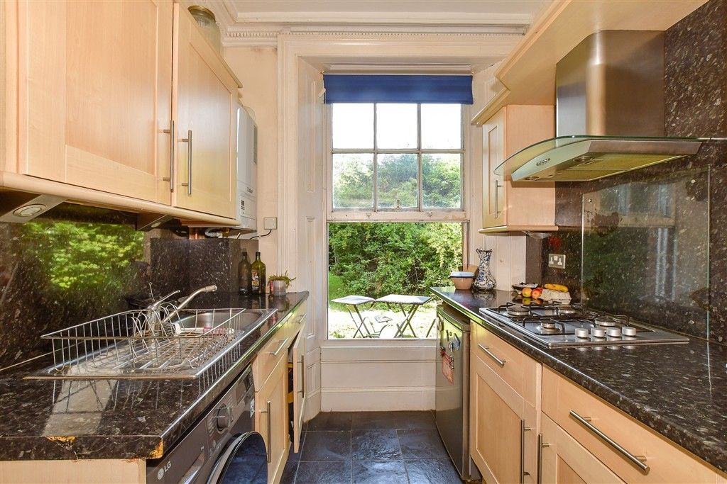 Property photo 2 of 10 Kitchen