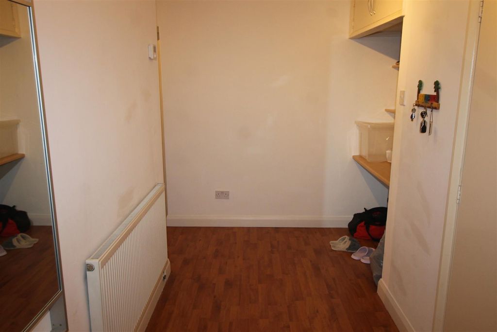 Property photo 2 of 17 Img_9398.Jpg