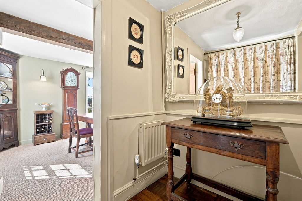 Property photo 3 of 57