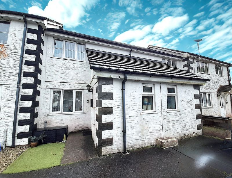 Property photo 1 of 10 Front Elevation