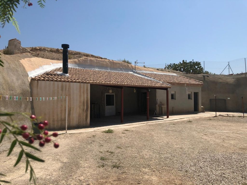 Property photo 1 of 20