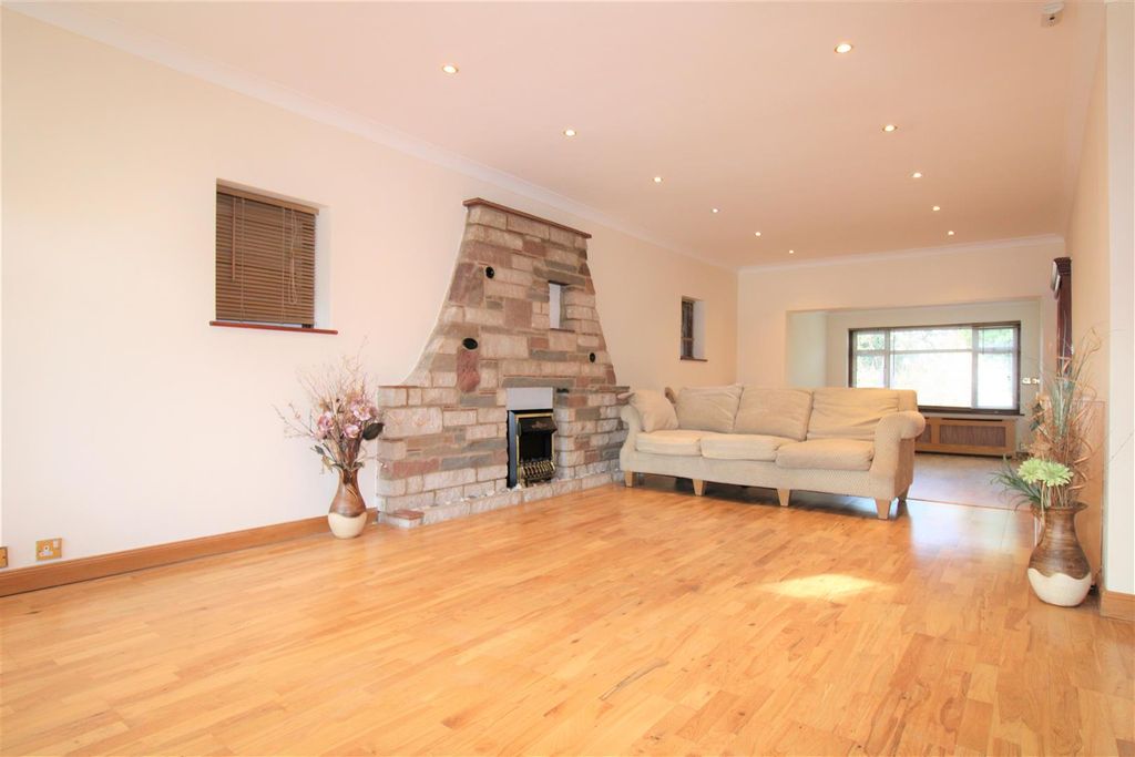Property photo 2 of 14 Img_0632.Jpg